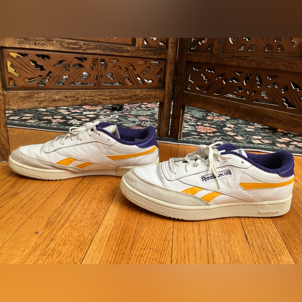 Classic men’s Reeboks - Picture 4 of 10
